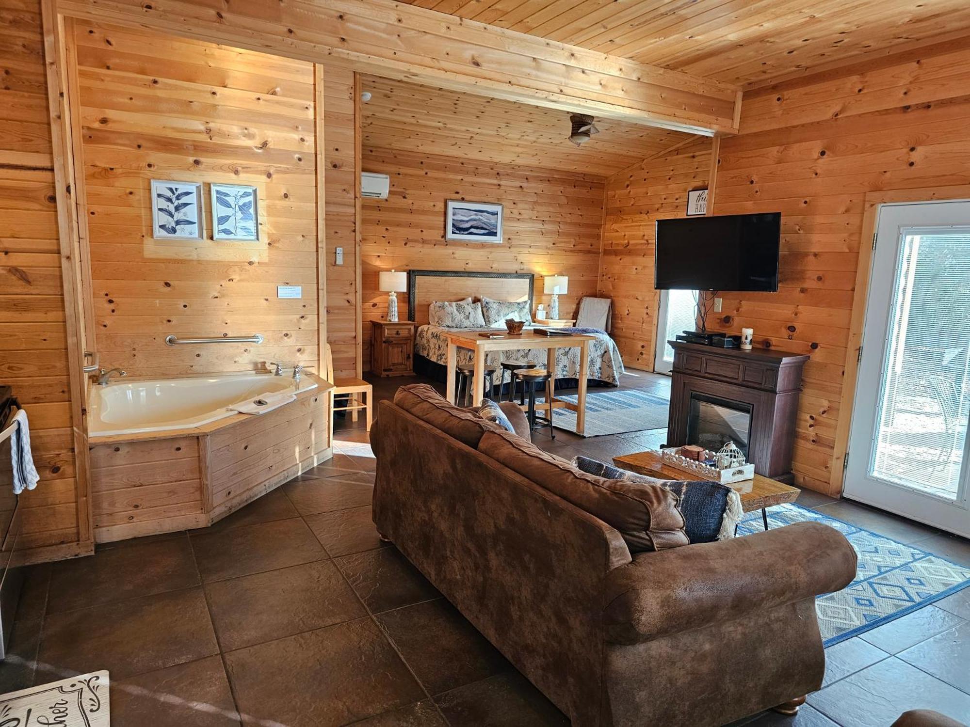 5 Min To Beaver Lake-King Bed-Fire Pit-Jetted Tub #3 Eureka Springs Extérieur photo