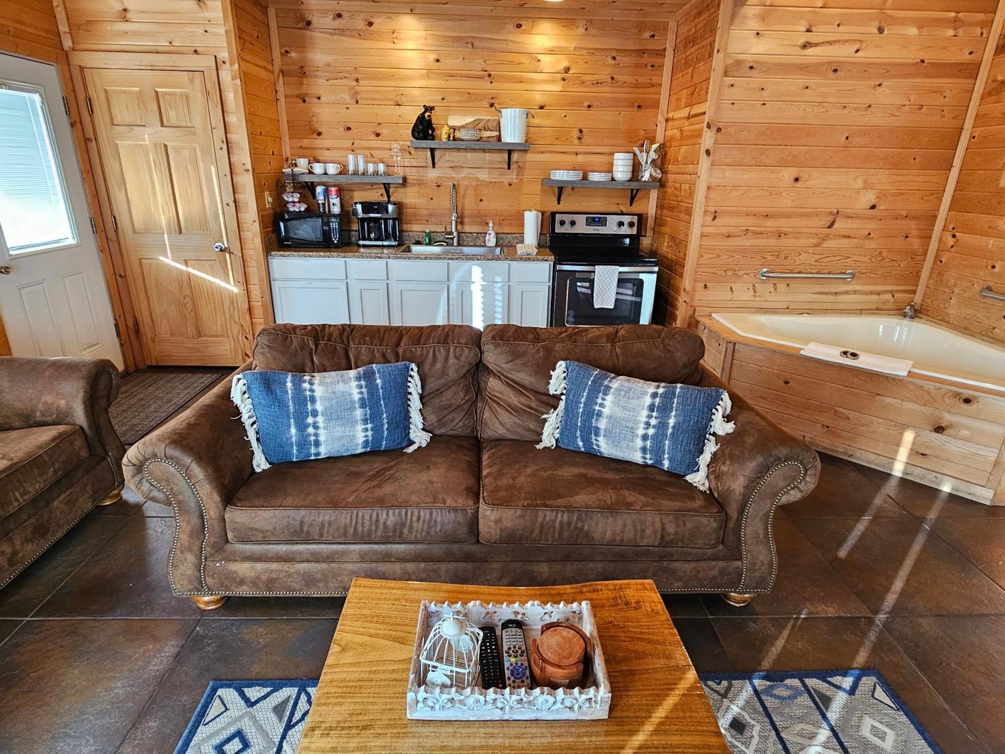 5 Min To Beaver Lake-King Bed-Fire Pit-Jetted Tub #3 Eureka Springs Extérieur photo